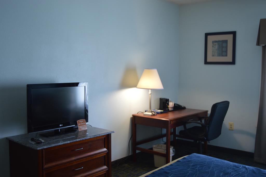 Comfort Inn & Suites Cincinnati Zimmer foto